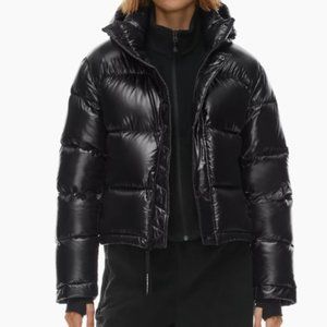 Aritzia Super Puff Shorty jacket - hi gloss sz XS